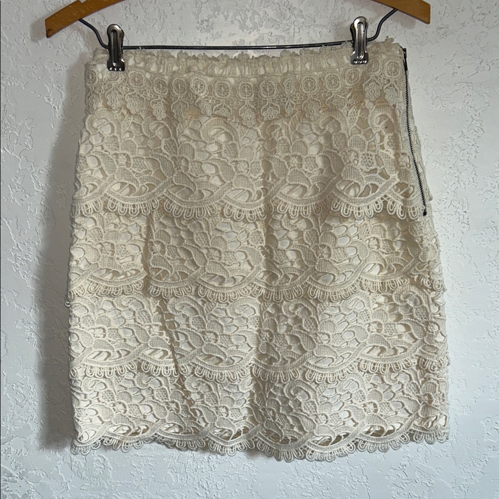 LOFT Cream Lace Pencil Skirt